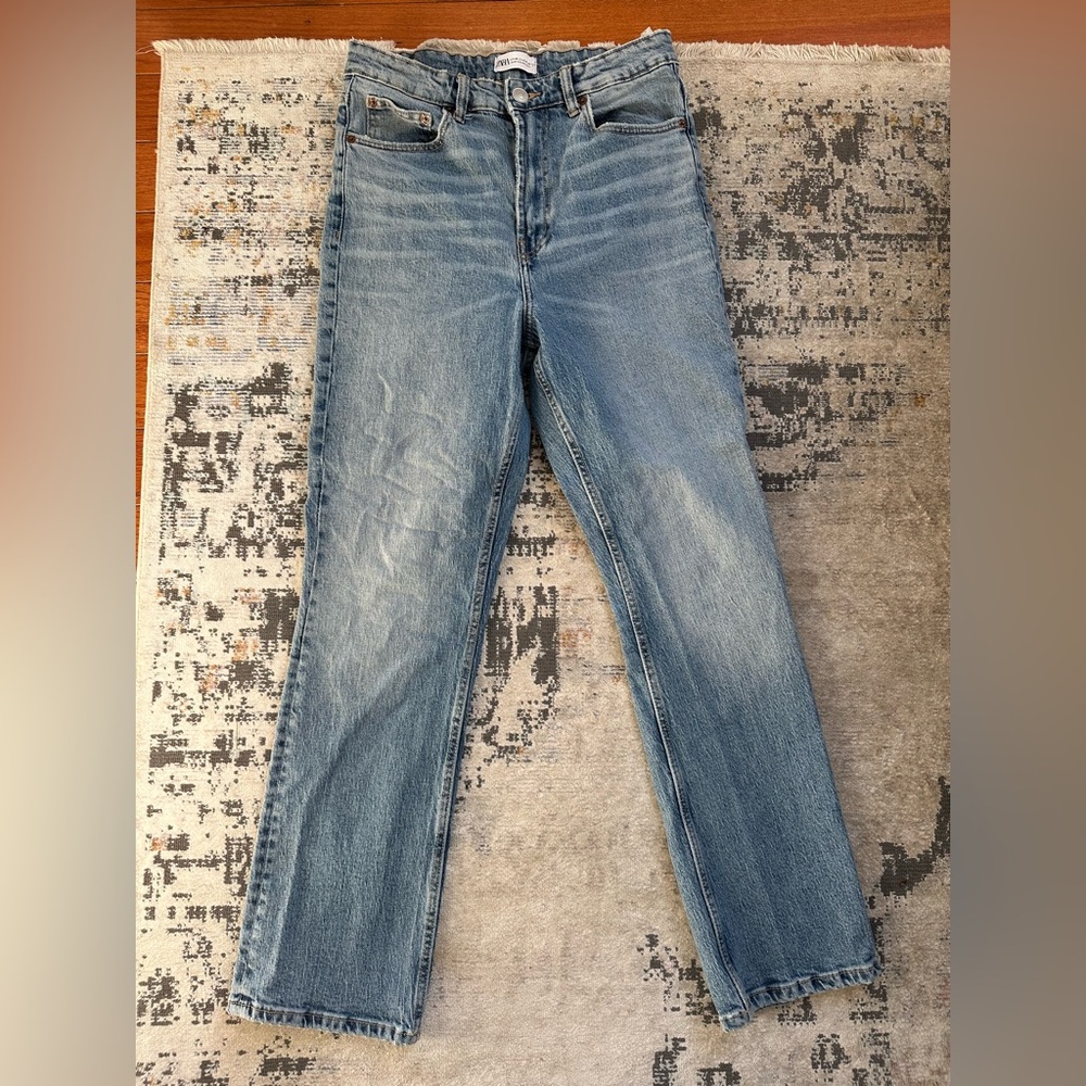 Zara Women's Light Blue Denim Jeans